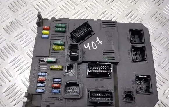 Peugeot 407 BSM Control unit S120104700L
