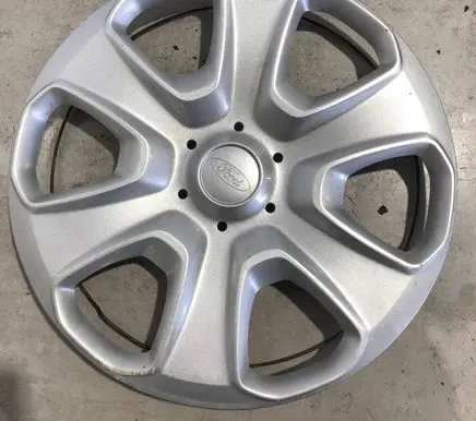 Ford Transit Courier R15 wheel hub/cap/trim 8V211130HB