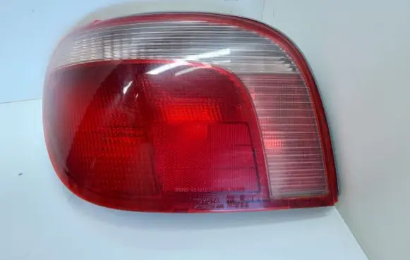 Toyota Yaris Rear/tail lights