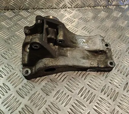 Volkswagen Polo III 6N 6N2 6NF Generator/alternator bracket 030145169H