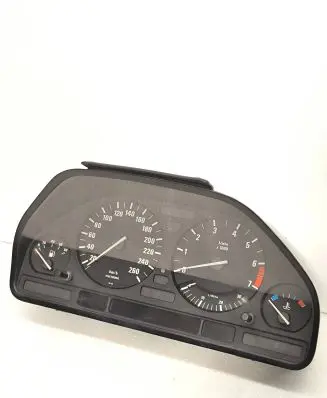 BMW 5 E34 Speedometer (instrument cluster) 8350524 8351837