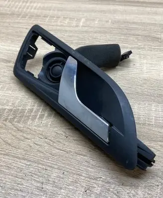 Skoda Octavia Mk2 (1Z) Rear door interior handle 1Z0839248