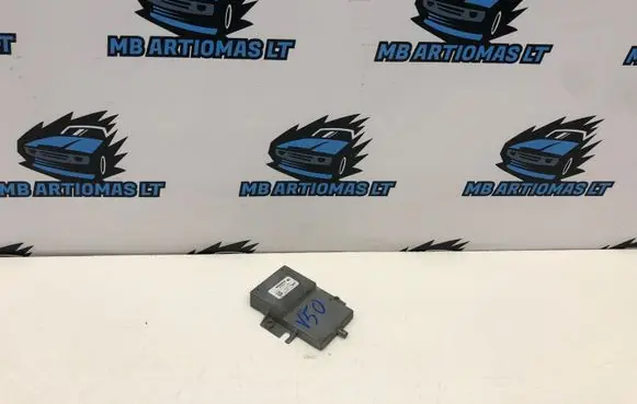 Volvo V50 GPS navigation control unit/module 30752377