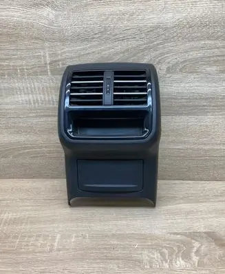 Volkswagen PASSAT B8 Rear air vent grill 3G0857100H