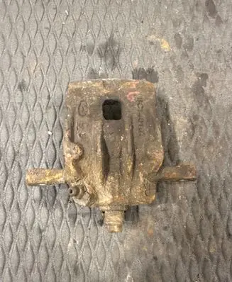 Hyundai i20 (PB PBT) Rear brake caliper