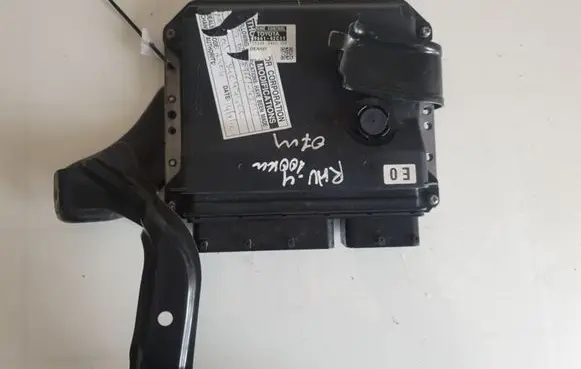 Toyota RAV 4 (XA30) Engine control unit/module 8966142C11