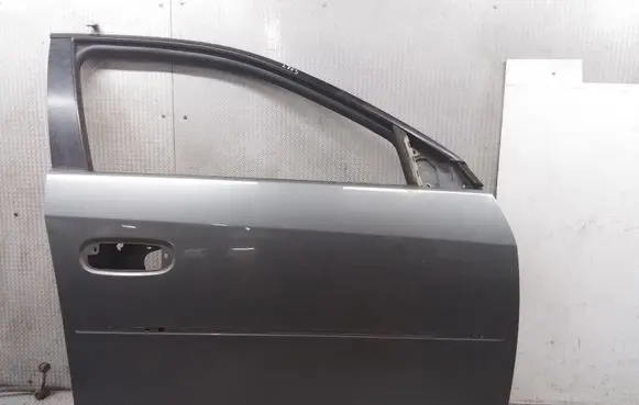 Cadillac CTS Front door