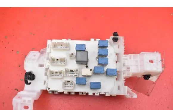 Suzuki SX4 Fuse box set AA102667