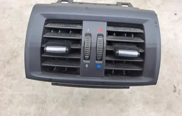 BMW X3 F25 Dash center air vent grill 9200888