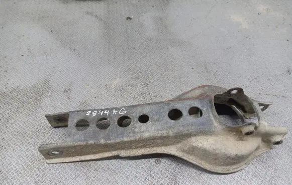 Volvo V70 Rear control arm