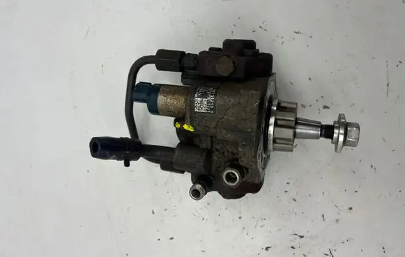 Isuzu D-Max Fuel injection high pressure pump 8981512131 Sm2940001521 02s