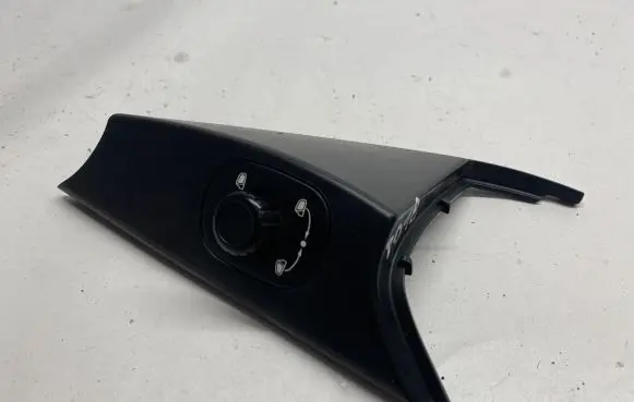 Porsche Cayenne (9PA) Wing mirror switch