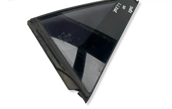 Honda Accord Rear vent window glass 43R005834