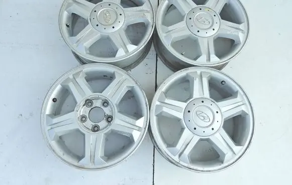 R16 alloy rim