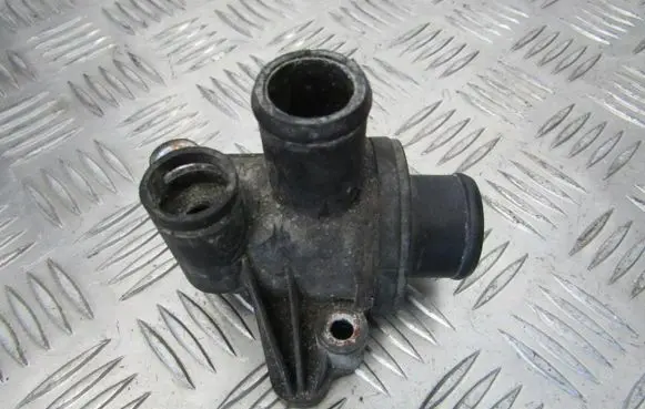 Mercedes-Benz A W168 Engine coolant pipe/hose A1662030275