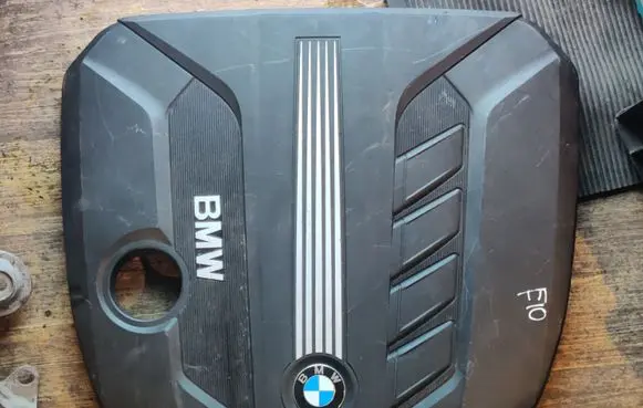BMW 5 F10 F11 Engine cover (trim) 13717802847 7802847 11252010