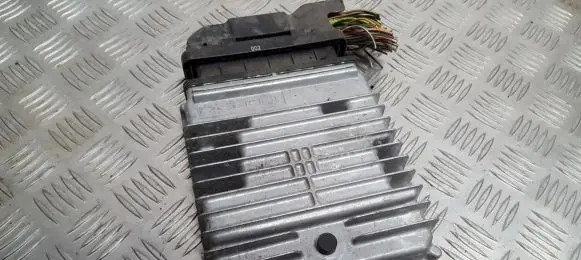 Ford Focus Engine control unit/module 2m5a12a650pe