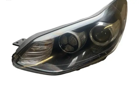 KIA Sportage Headlight/headlamp 92101F1010 L009L0171U2 L009L017U2