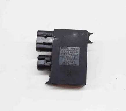 Toyota Yaris Coolant fan relay 4993003351 8925712020