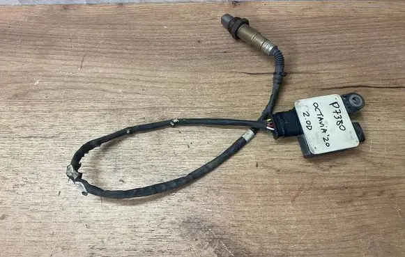 Skoda Octavia Mk4 Lambda probe sensor 05L906261D
