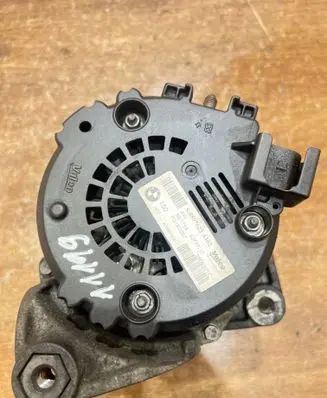 BMW 3 E90 E91 Generator/alternator 8507623 FG18D057 410021004