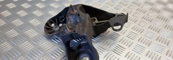 Audi A4 S4 B5 8D Engine mounting bracket 8D0199351H