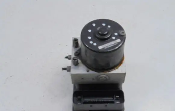 Mazda MX-5 NC Miata ABS Pump 5N612C405CC