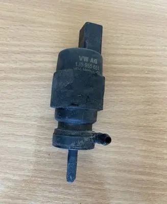 Audi A6 S6 C6 4F Windscreen/windshield washer pump 1J5955651