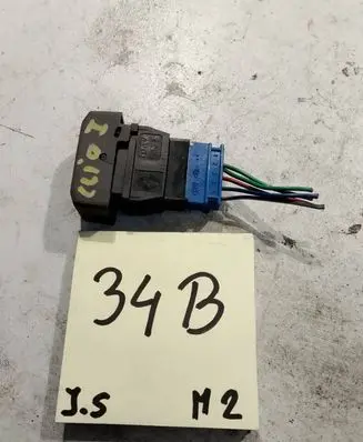 Renault Clio I Fog light switch 7700811559