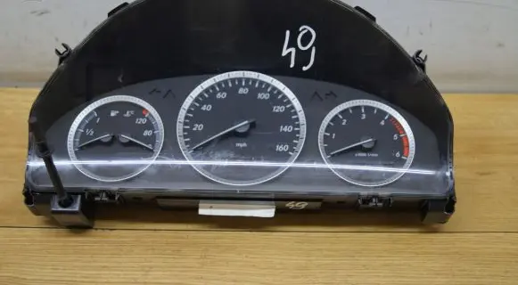 Mercedes-Benz C W204 Speedometer (instrument cluster) A2044400411