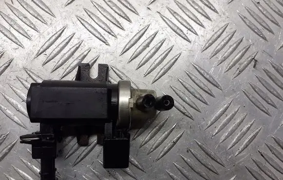 Opel Meriva A Valve vacuum 72190339