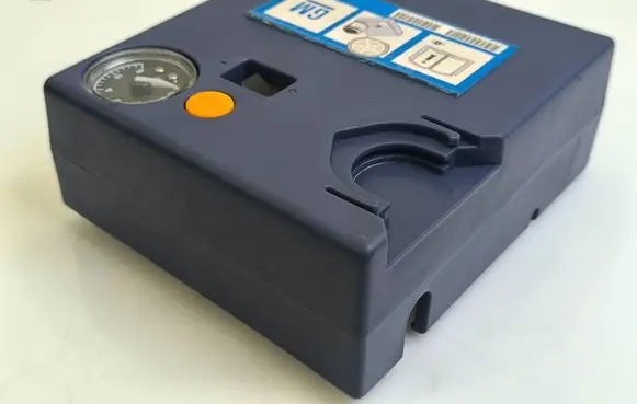 Volvo 850 Tire air pump compressor 08704079