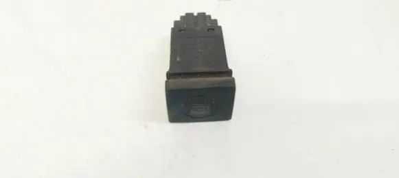 Volkswagen Golf III Windscreen/window heater switch 1H5959621 1H6959621