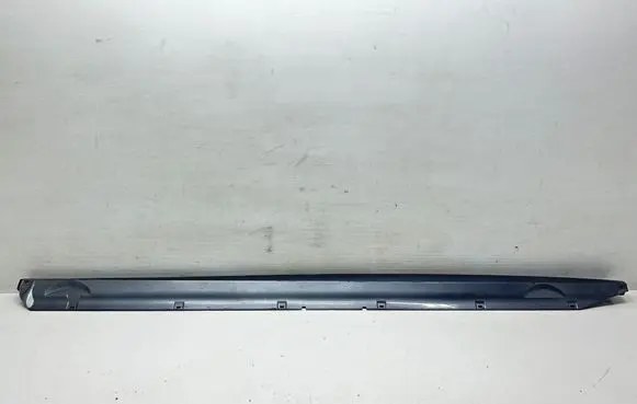 Volkswagen PASSAT B8 USA Sill 561853856B 561853579