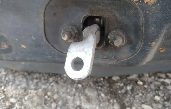 Renault Espace II Rear door check strap stopper