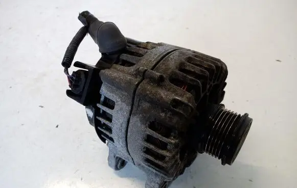 Ford Mondeo MK V Generator/alternator DS7T10300FC