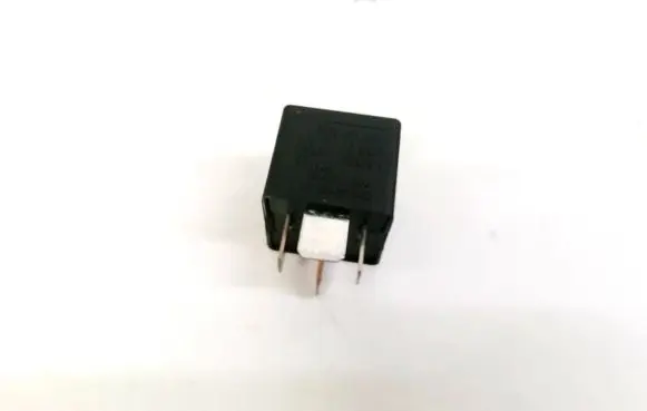 BMW 5 E60 E61 Other relay 6901469 61.36-6901469