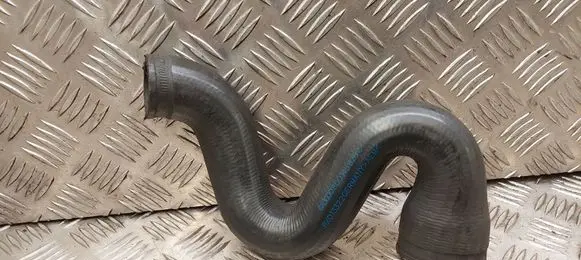 Audi A4 S4 B5 8D Intercooler hose/pipe 8D0145828C
