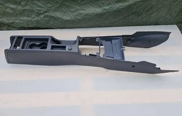Audi A3 S3 8P Center console 8P1863244A 8P1863244