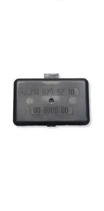 Mercedes-Benz E W210 Rain sensor 2108205710 00600000