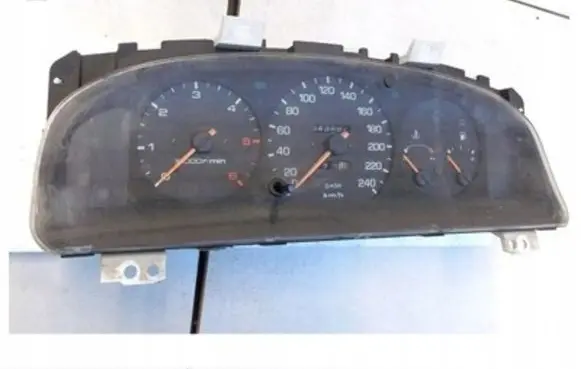 Mazda 626 Speedometer (instrument cluster)