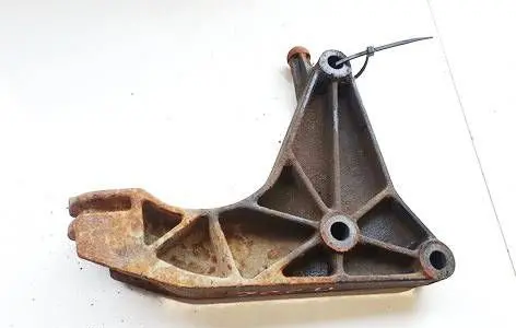 Opel Astra G Engine mounting bracket