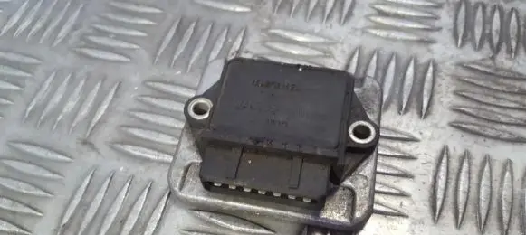 Volkswagen Golf II Ignition amplifier control unit 191905351B 339373TFK