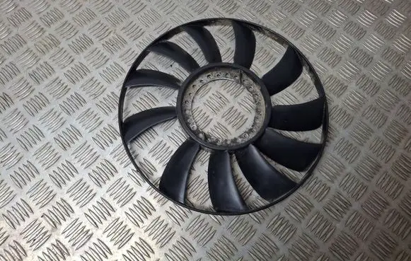 Volkswagen PASSAT B5.5 Fan impeller 058121301B