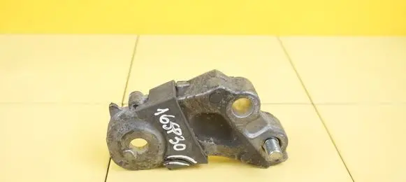 Honda Insight Engine mounting bracket LDA3