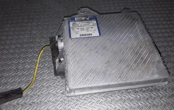 Peugeot 406 Engine control unit/module 04010011D 9624349980