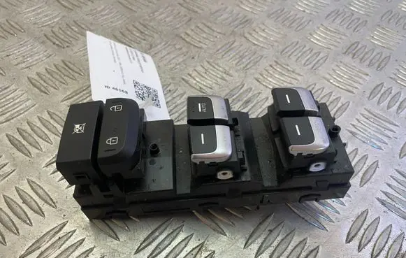 KIA Sportage Electric window control switch 93570F1520