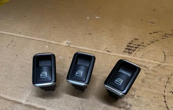 Mercedes-Benz GL X166 Electric window control switch A2049058102