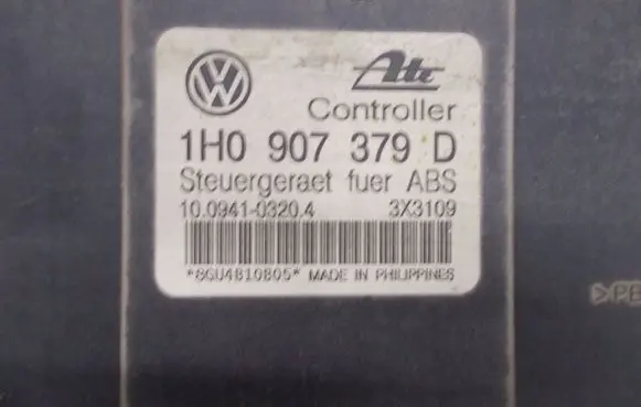 Volkswagen Golf III ABS control unit/module 1H0907379D