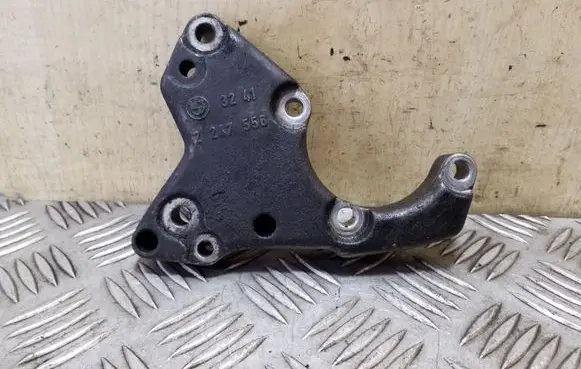 BMW X5 E53 Power steering pump mounting bracket 32412247556 2247556